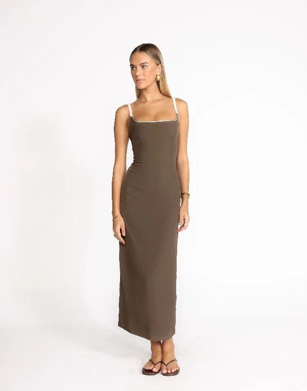 Alistair Maxi Dress (Coffee)