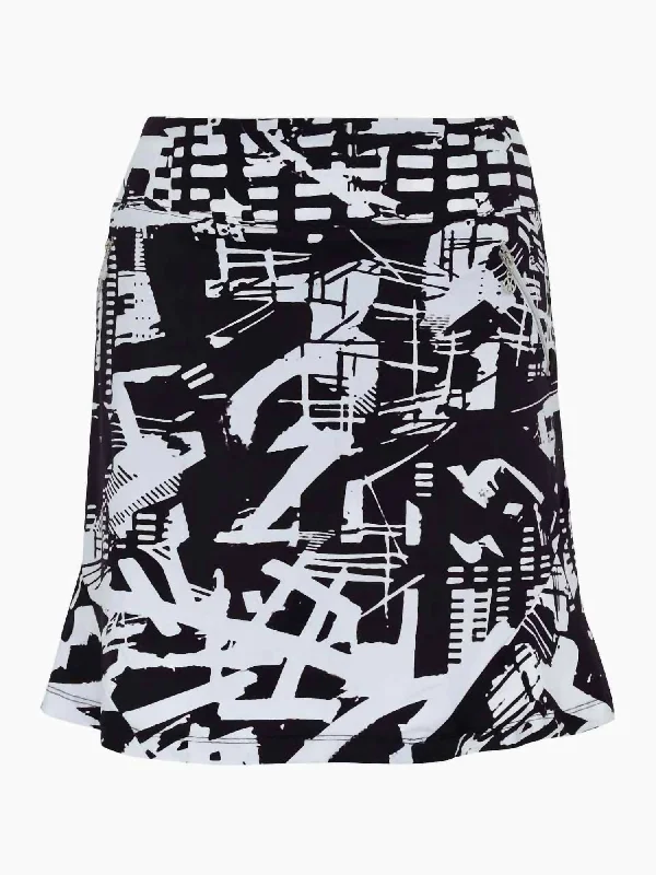 Golf Skort In Black/white