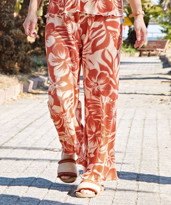 Endless Summer Pleated Pants